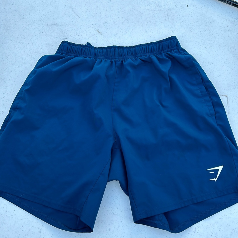 I’m selling a very good condition. Gym sharks size small shorts.